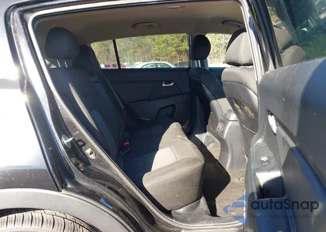 2015 Kia Sportage Lx z USA, uszkodzony, nr VIN KNDPB3AC3F7745909